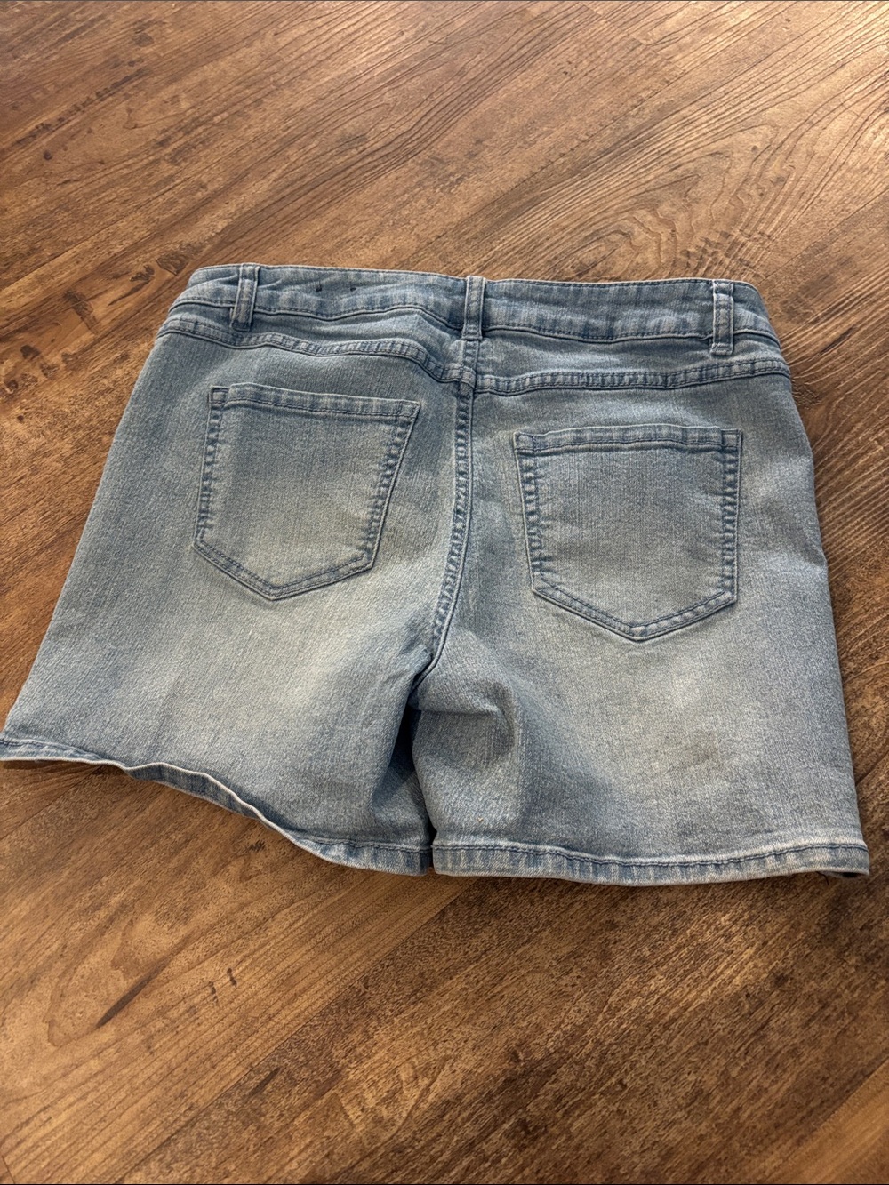 Artisan Light Blue Embroidered Denim Shorts - Picture 5 of 5